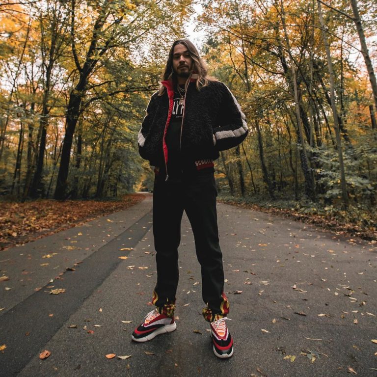 Décryptage des looks de SCH dans Rooftop, ses clips, Clique, Booskap